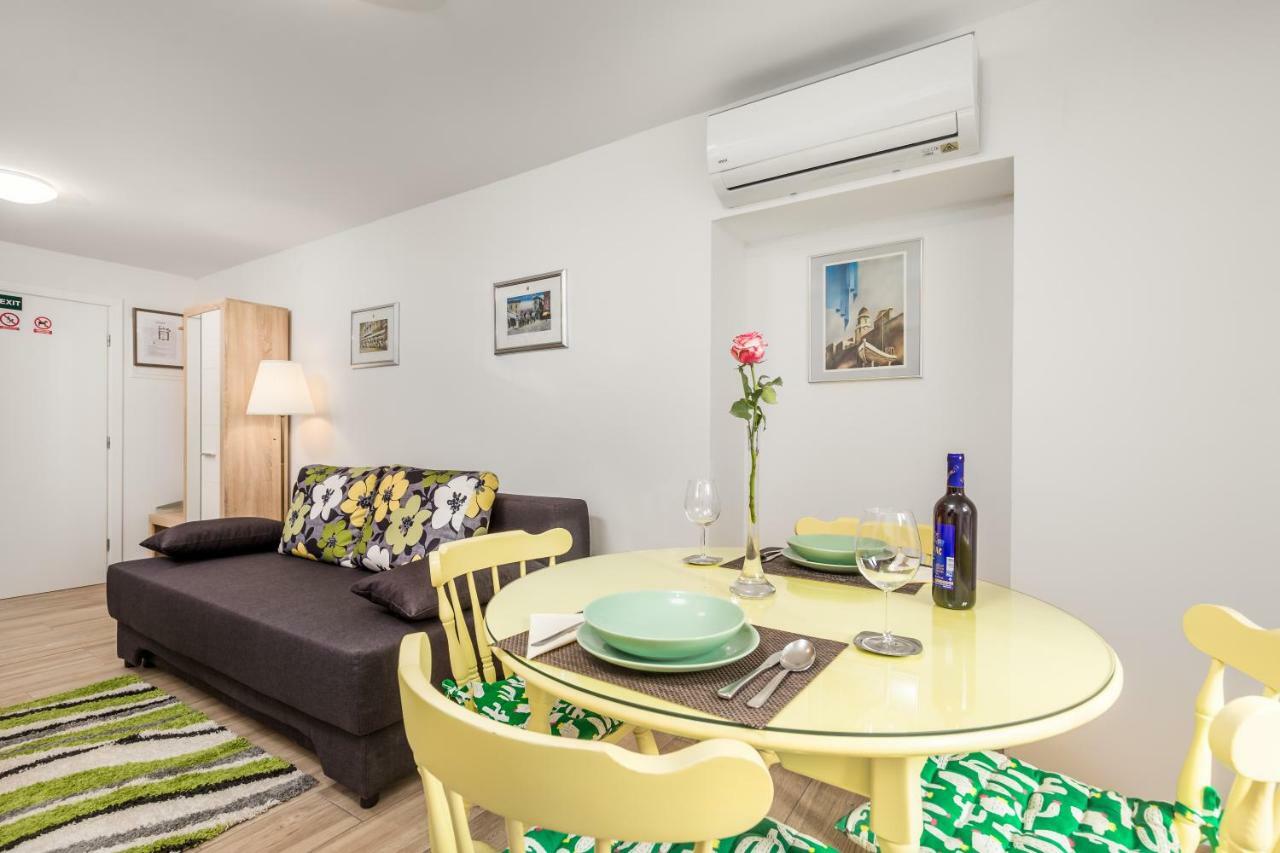 Adeona Apartments Рийека Екстериор снимка