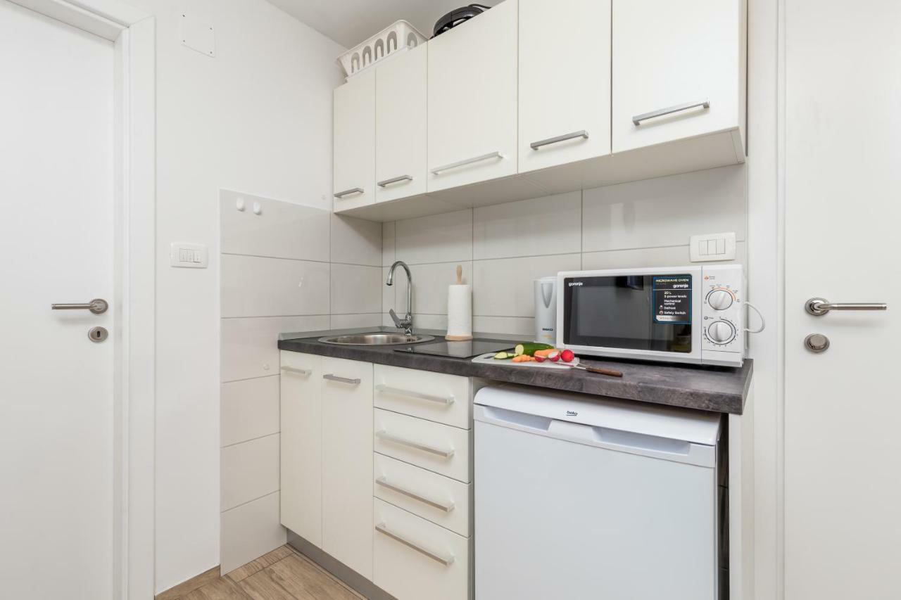 Adeona Apartments Рийека Екстериор снимка