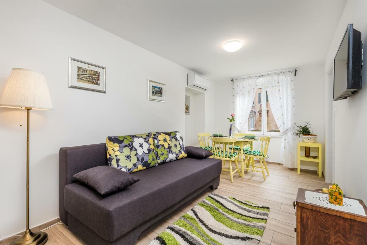 Adeona Apartments Рийека Екстериор снимка